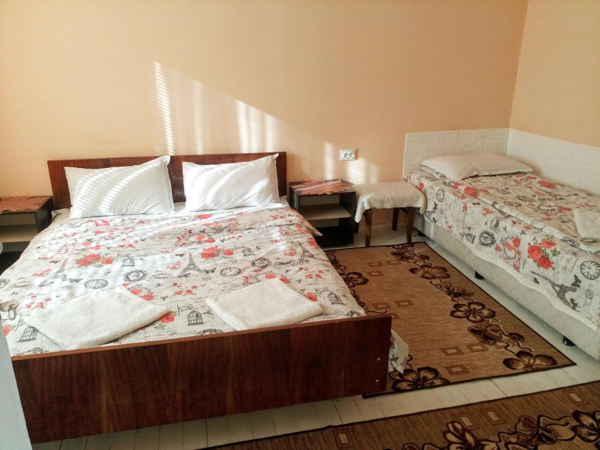 Guest House Emiliya Ovchartsi  Exterior photo